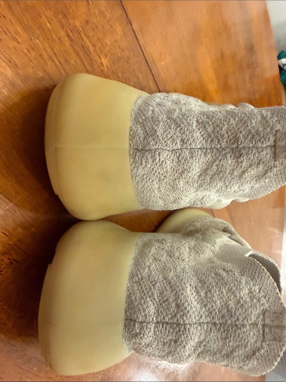 adidas Yeezy Boost 380 Calcite Glow GZ8668 2020 White Gray Primeknit size 9.5